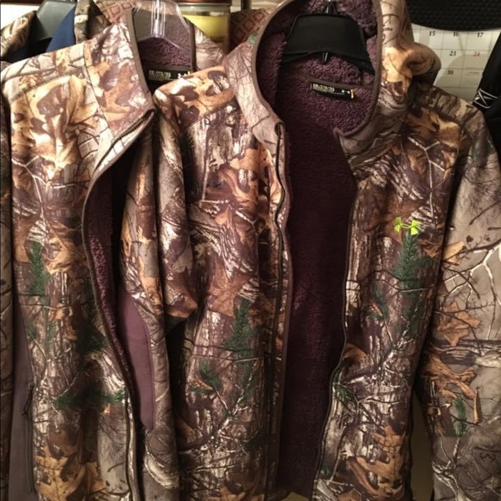 Jackets - Picture 12 of 14